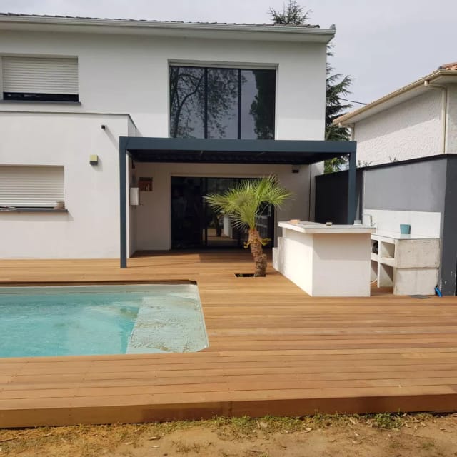 Réalisation d’aménagement extérieur bois — Tera Nature, paysagiste à Bordeaux et en Médoc (24)