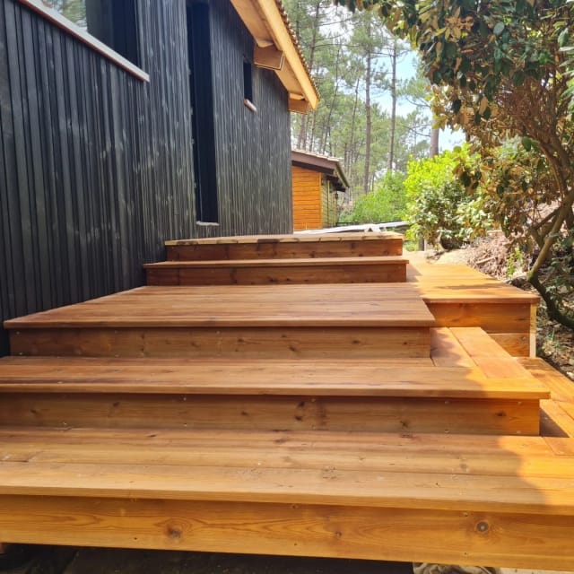 Réalisation d’aménagement extérieur bois — Tera Nature, paysagiste à Bordeaux et en Médoc (32)