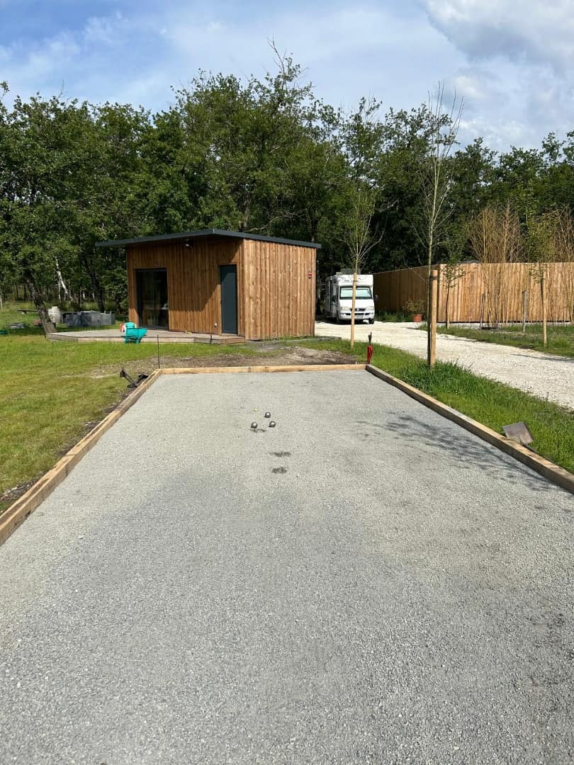 Terrain de pétanque à Mios